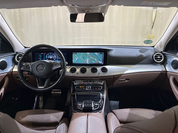 Mercedes-Benz E220 d 11 of 15