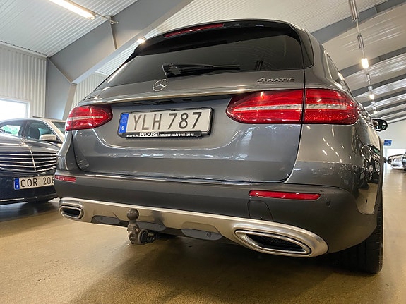 Mercedes-Benz E 220 d 11 of 28