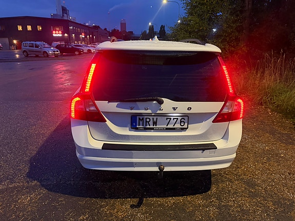 Volvo V70 9 of 9