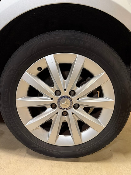 Mercedes-Benz A180 15 of 17