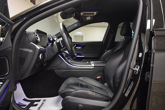 Mercedes-Benz C300 6 of 30