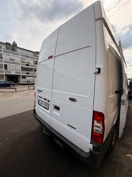 Ford Transit 17 of 17