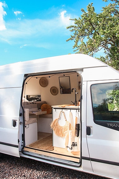 Ford Transit 2 of 17