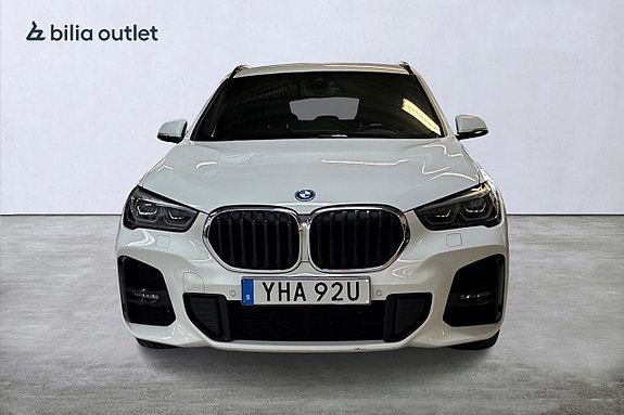 BMW X1 3 of 25
