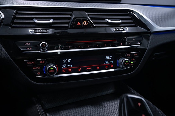 BMW 540i 24 of 30