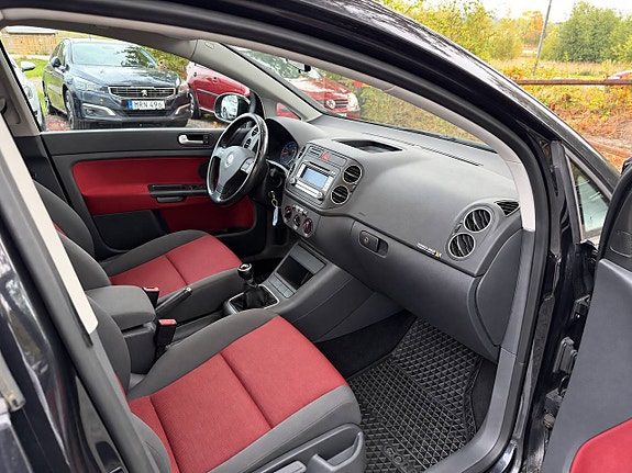Volkswagen Golf Plus 11 of 18