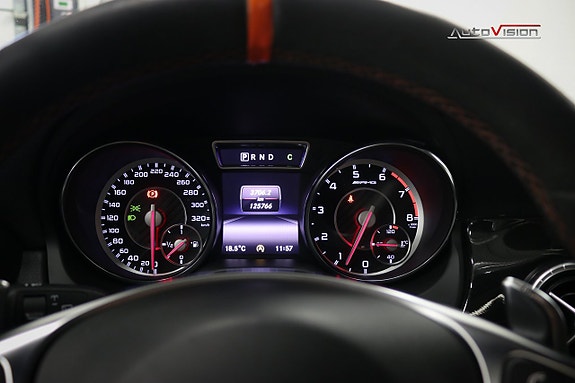 Mercedes-Benz CLA45 20 of 30