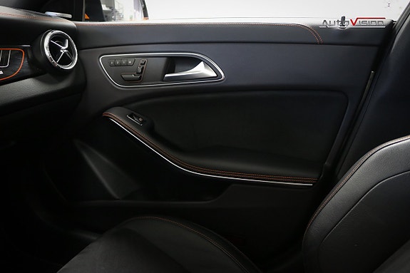Mercedes-Benz CLA45 16 of 30