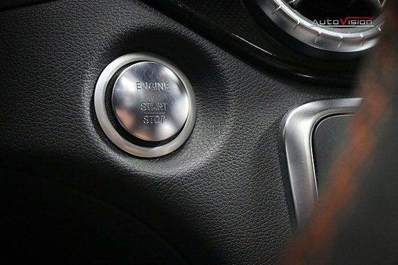 Mercedes-Benz CLA45 22 of 30
