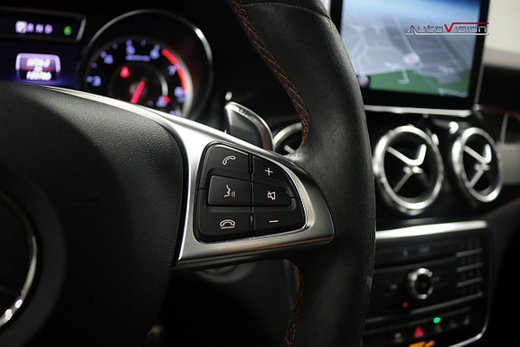 Mercedes-Benz CLA45 21 of 30