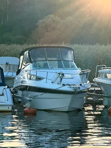 Chaparral  260 Signature 9 of 11