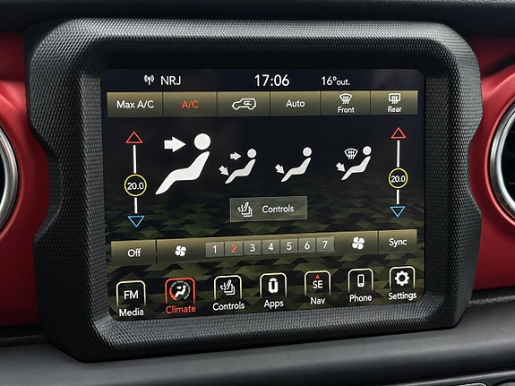 Jeep Wrangler Unlimited 21 of 30