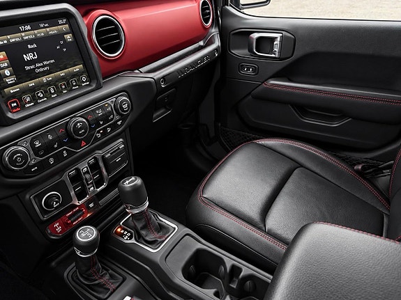 Jeep Wrangler Unlimited 26 of 30