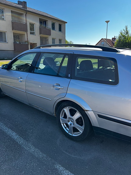 Ford Mondeo 3 of 16