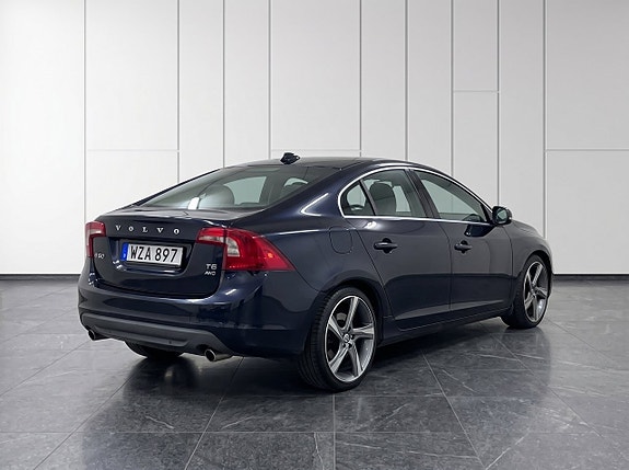 Volvo S60 5 of 11