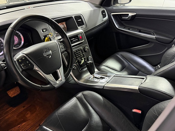 Volvo S60 8 of 11