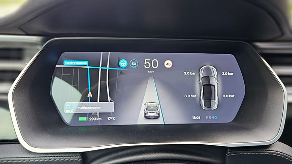 Tesla Model S 5 of 21