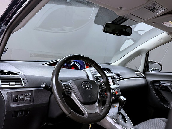 Toyota Verso 11 of 13