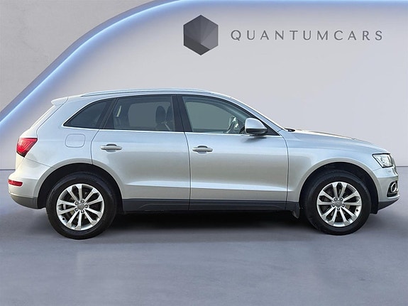 Audi Q5 8 of 23