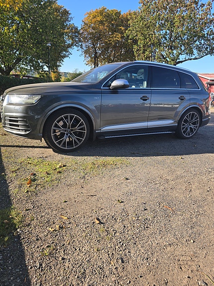 Audi SQ7 5 of 5