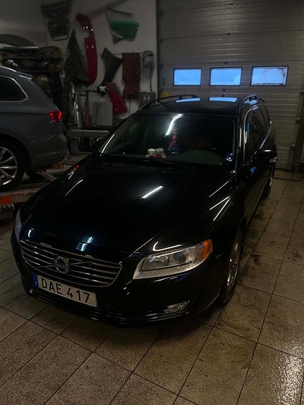 Volvo V70 A-traktor D3 Geartronic Momentum Euro 5 12 of 13