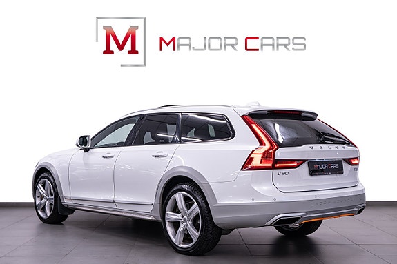 Volvo V90 Cross Country 4 of 29
