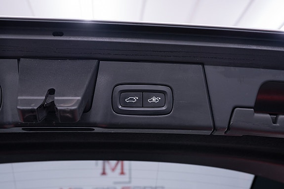 Volvo V90 Cross Country 8 of 29