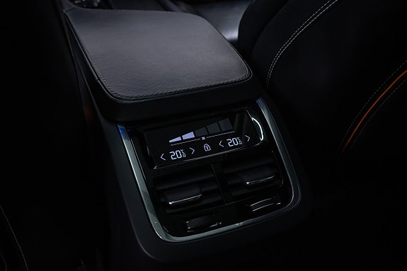 Volvo V90 Cross Country 17 of 29