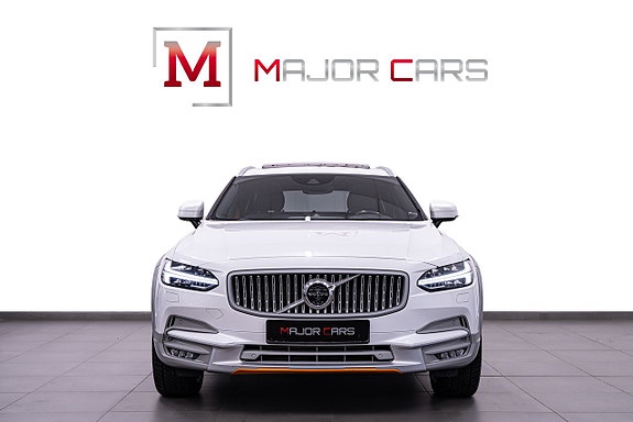 Volvo V90 Cross Country 2 of 29