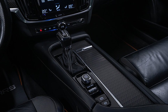 Volvo V90 Cross Country 23 of 29
