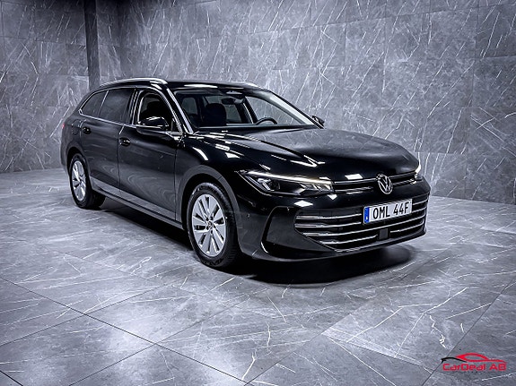Volkswagen Passat 9 of 30