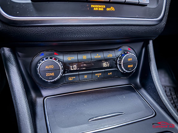 Mercedes-Benz CLA220 d 30 of 30