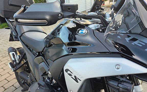 BMW R 1300 GS 3 of 7