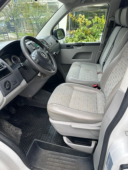 Volkswagen Transporter 5 of 6