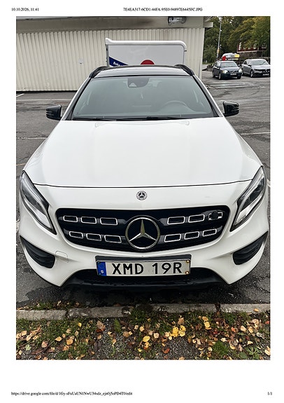 Mercedes-Benz GLA 250 4 of 12