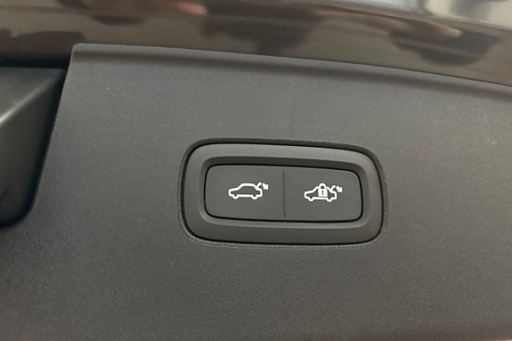 Volvo EX90 18 of 28