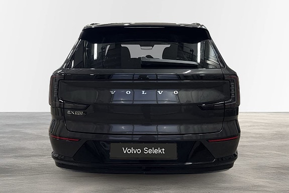 Volvo EX90 8 of 28
