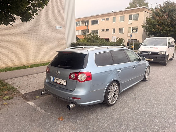 Volkswagen Passat 5 of 14