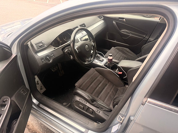 Volkswagen Passat 6 of 14
