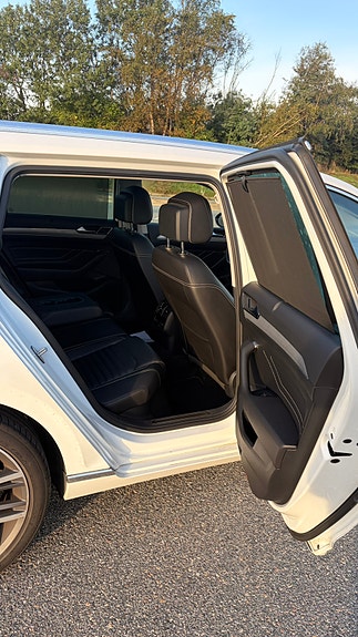 Volkswagen Passat 11 of 17