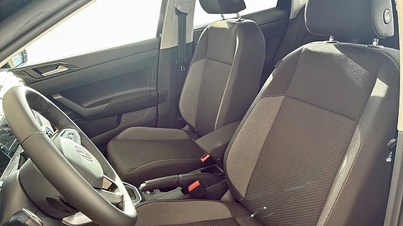 Volkswagen Polo 8 of 13
