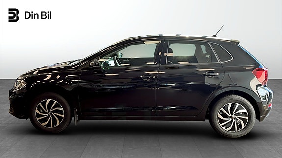 Volkswagen Polo 2 of 13