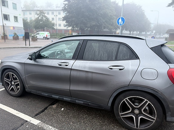 Mercedes-Benz GLA220 d 20 of 22