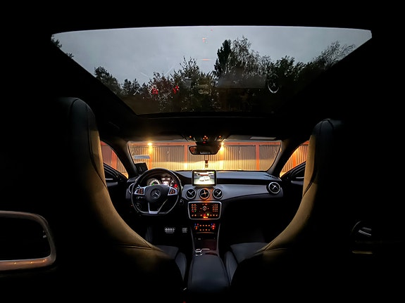 Mercedes-Benz GLA220 d 3 of 22