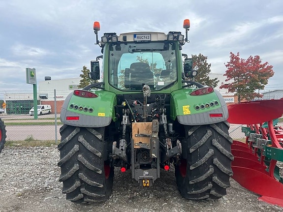 Fendt 724 Vario 6 of 11