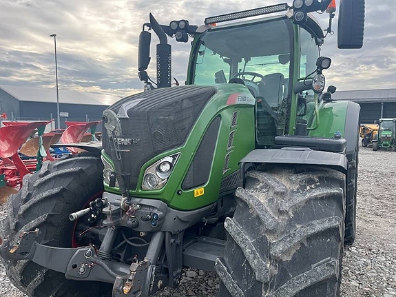 Fendt 724 Vario 3 of 11