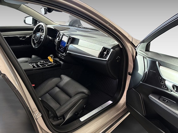 Volvo V90 14 of 17