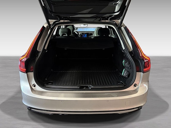 Volvo V90 12 of 17
