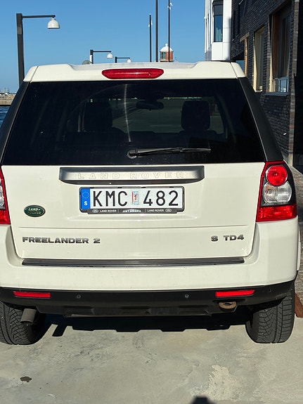 Land Rover Freelander 2 8 of 12