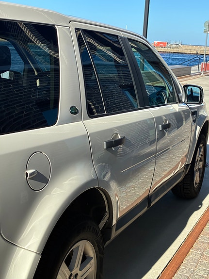 Land Rover Freelander 2 9 of 12